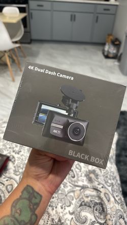 Dual dash camera