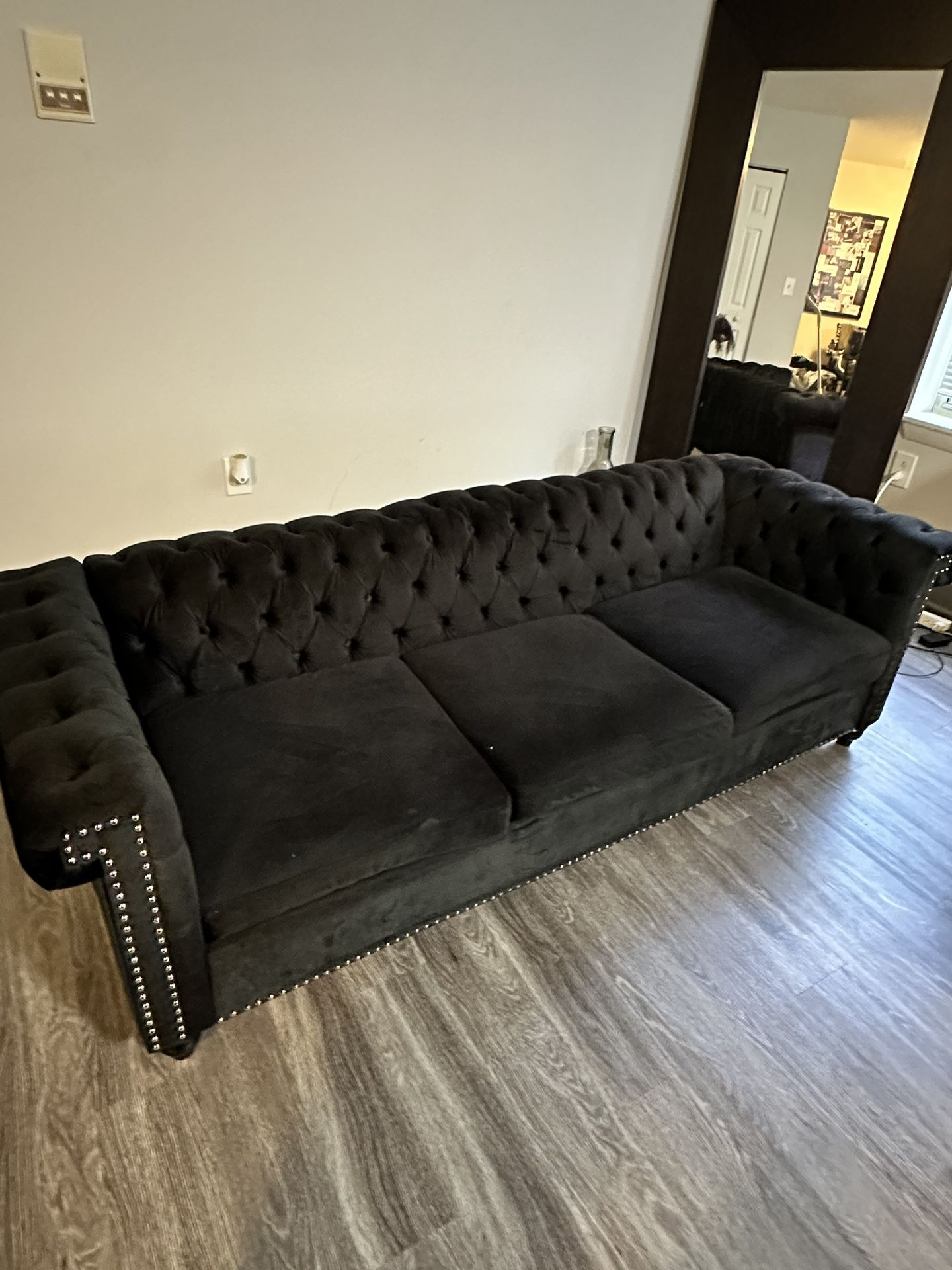 Sione 83" Upholstered Chesterfield Sofa