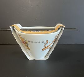 NEW!! Disney Winnie the Pooh & Friends Daisy Chain Noodle Bowl & Chopsticks