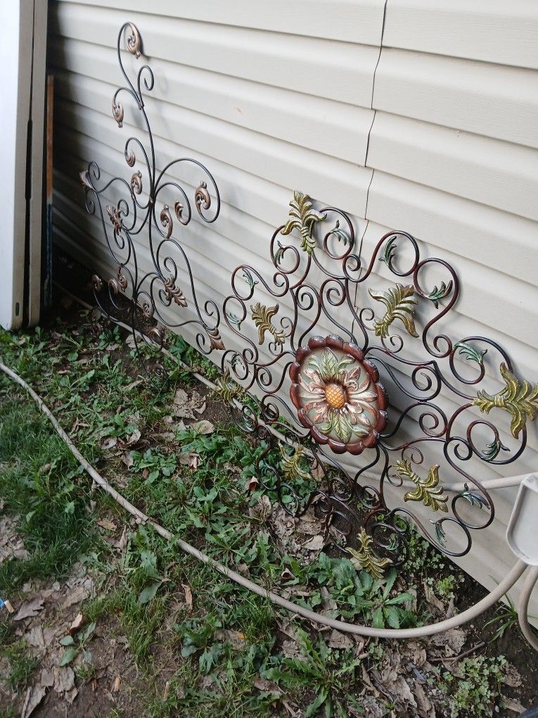 Beautiful Wall Art You Can Hang On The Wall 2 Of Them Indoors Or Outdoor 