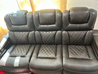 STORAGE UNIT SALE !!