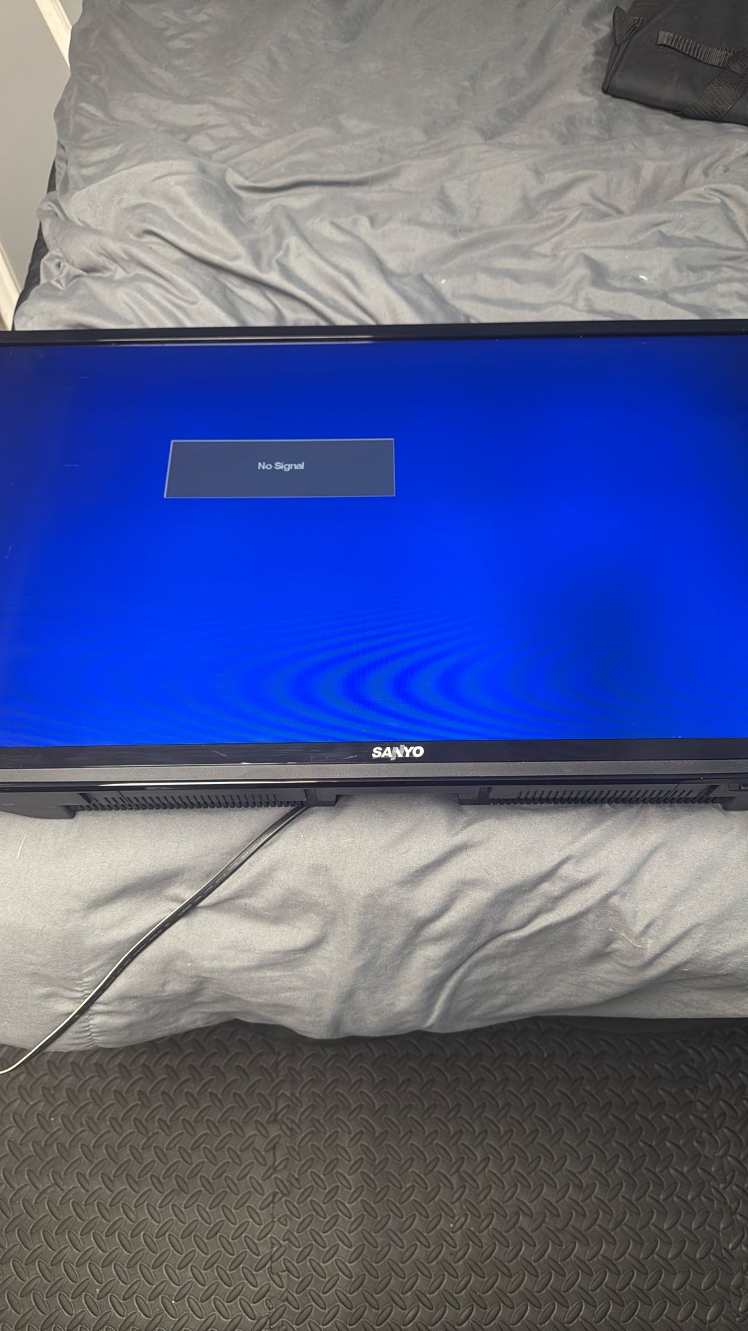 Sanyo 34” TV