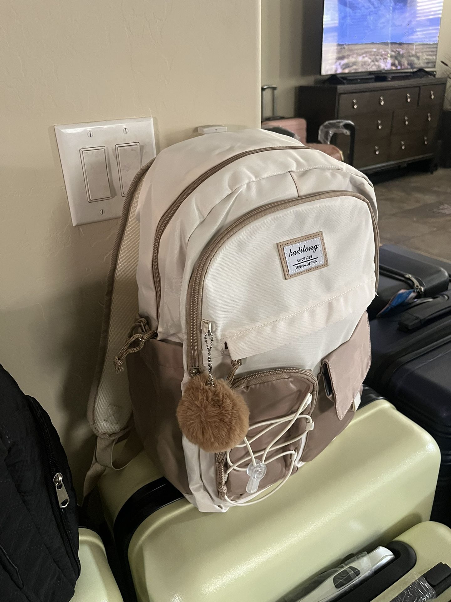🎒 Cute Travel Backpack for Girls & Women – USB Port & Laptop Pocket ✨  📍 Pickup Location: S. Durango & 215 near IKEA  Features: 	•	Brand new, stylis