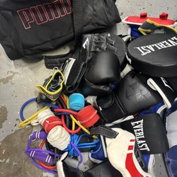 Mint Condition Boxing 🥊 Exercise Football Training Equipment Ropes Bands Bag