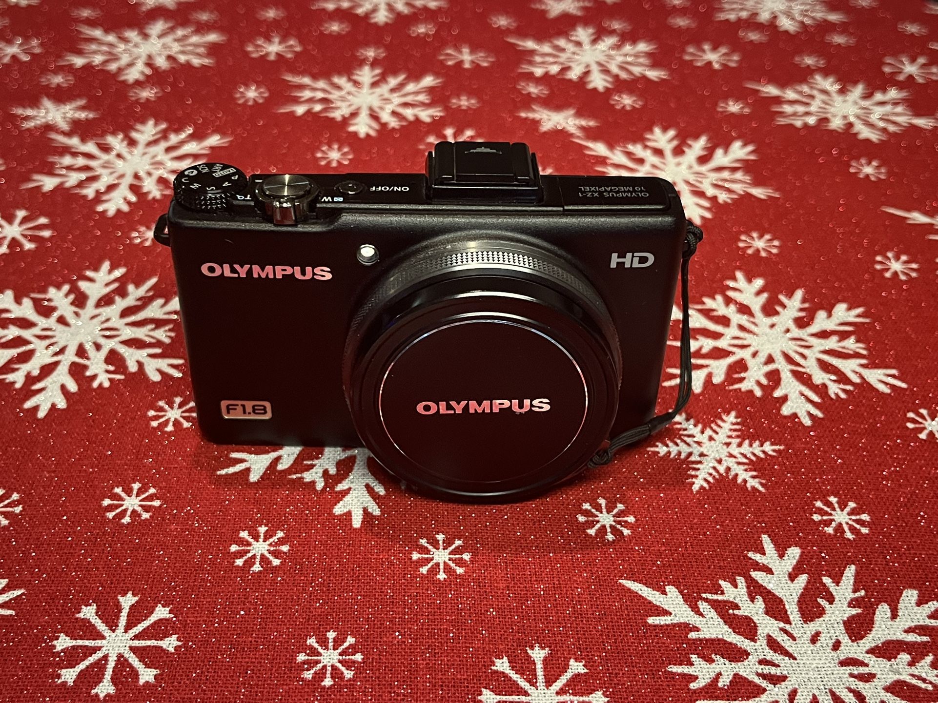 Olympus XZ-1 + extra batteries