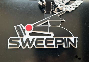 White Sox Sweepin’ Chain