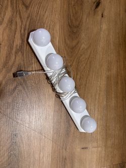 Vanity Bulb Light