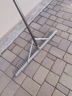 Landscaping Rake 36”