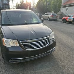 2012 Chrysler Town & Country