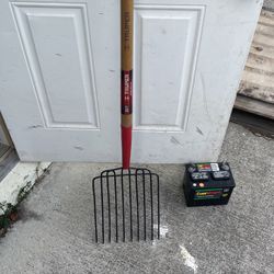 Trauper Manure Bedding 10 Line Rake 