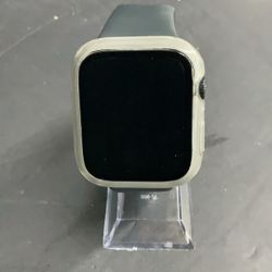 Apple SE 2nd Gen Smart Watch (2022)