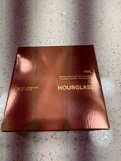 HOURGLASS Veil™ Translucent Setting Powder - Talc Free