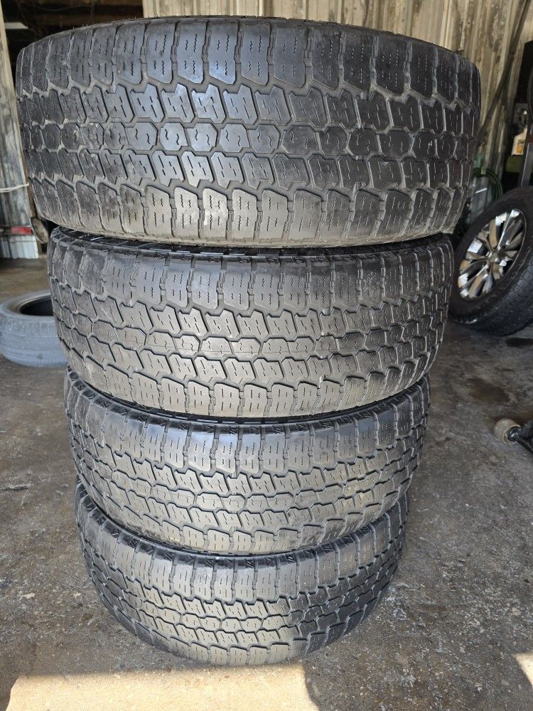 20 INCH TIRE 275/55R20 SUMITOMO ENCOUNTER AT