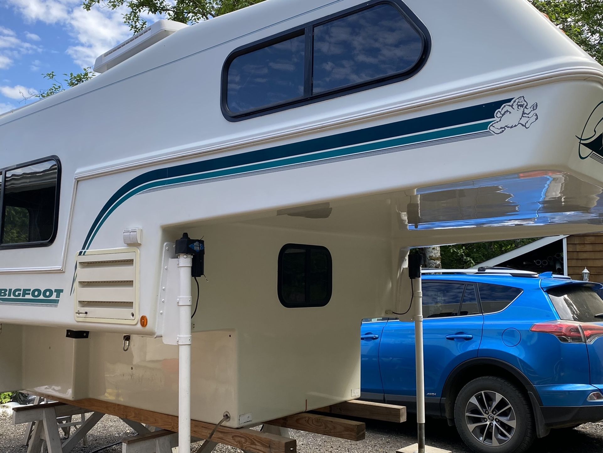 Bigfoot 1500 8.2 Short Box Truck Camper (PENDING)