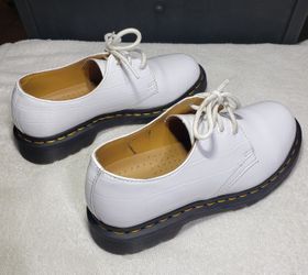 Dr Martens Croc Embossed Shoes Size 6