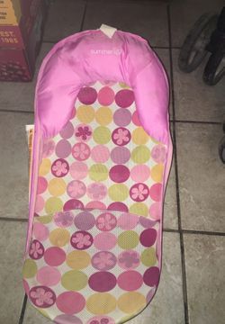 Baby bath support