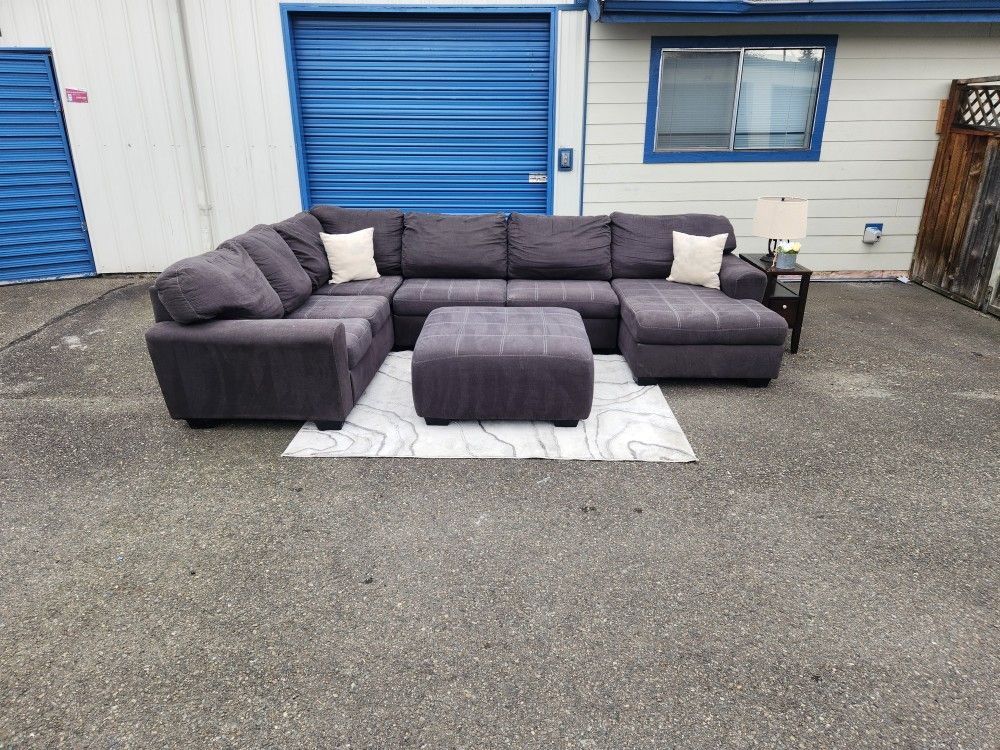 Sectional Sofa From Ashley Furniture FREE DELIVERY 
