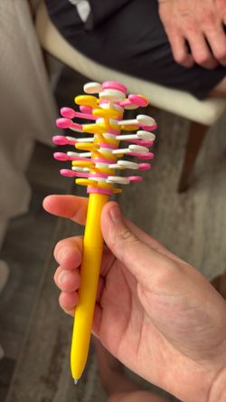 Fidget Pen, Yellow Pink