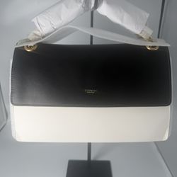 Coach Chelsea 30 Chain In Black