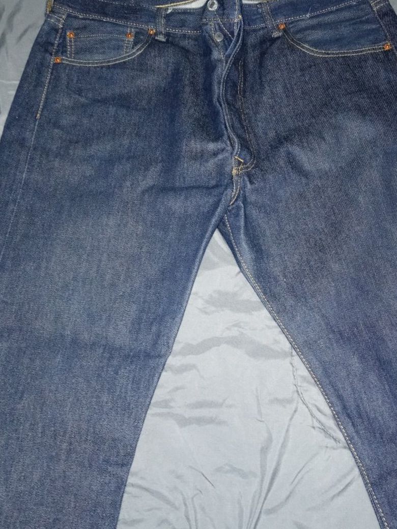 501 Shrink To Fit Levi Jeans