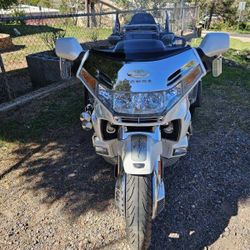 2000 25th Anniversary Hondq Goldwing Trike1500 Gl Se Trike