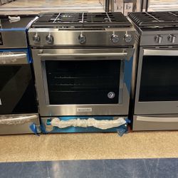 Brand New Kitchen Aid Slide In Gas Range Five Burners‼️