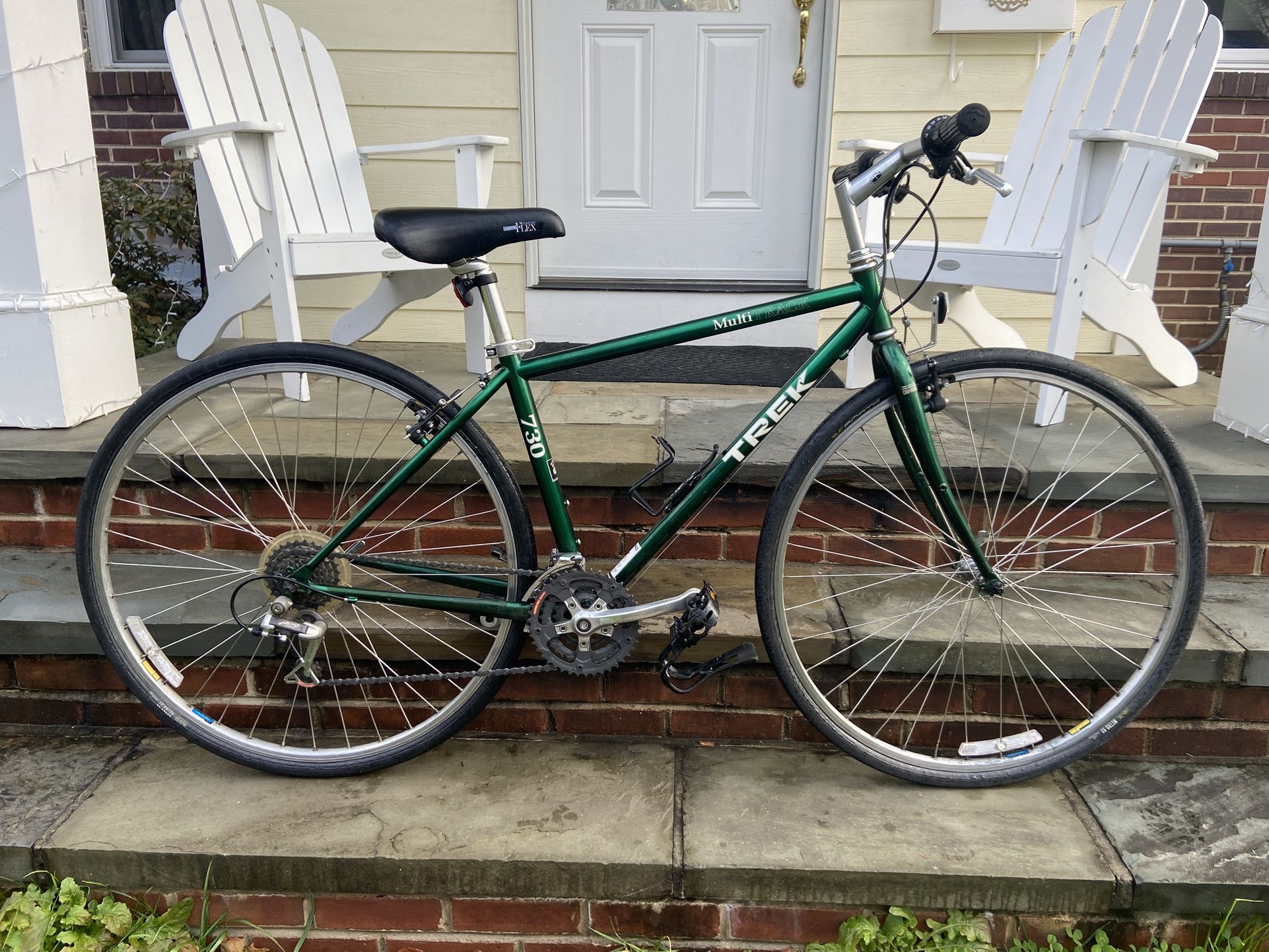 Trek 730 Multi-Track Hybrid Bike - Great Condition - Ready to Ride!