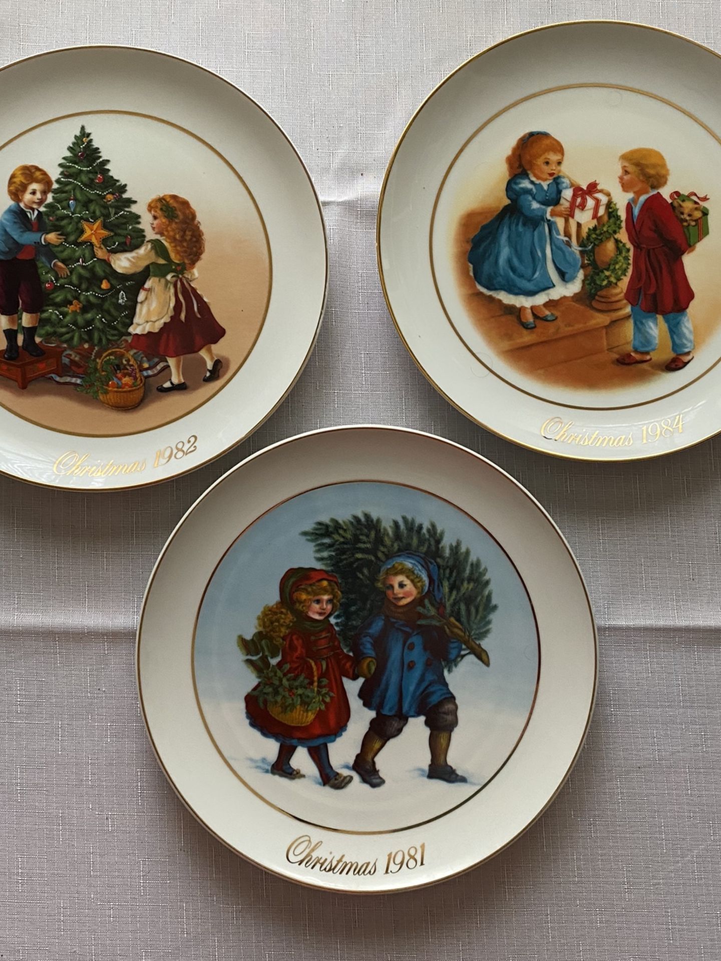 Avon Collectors Christmas Plates