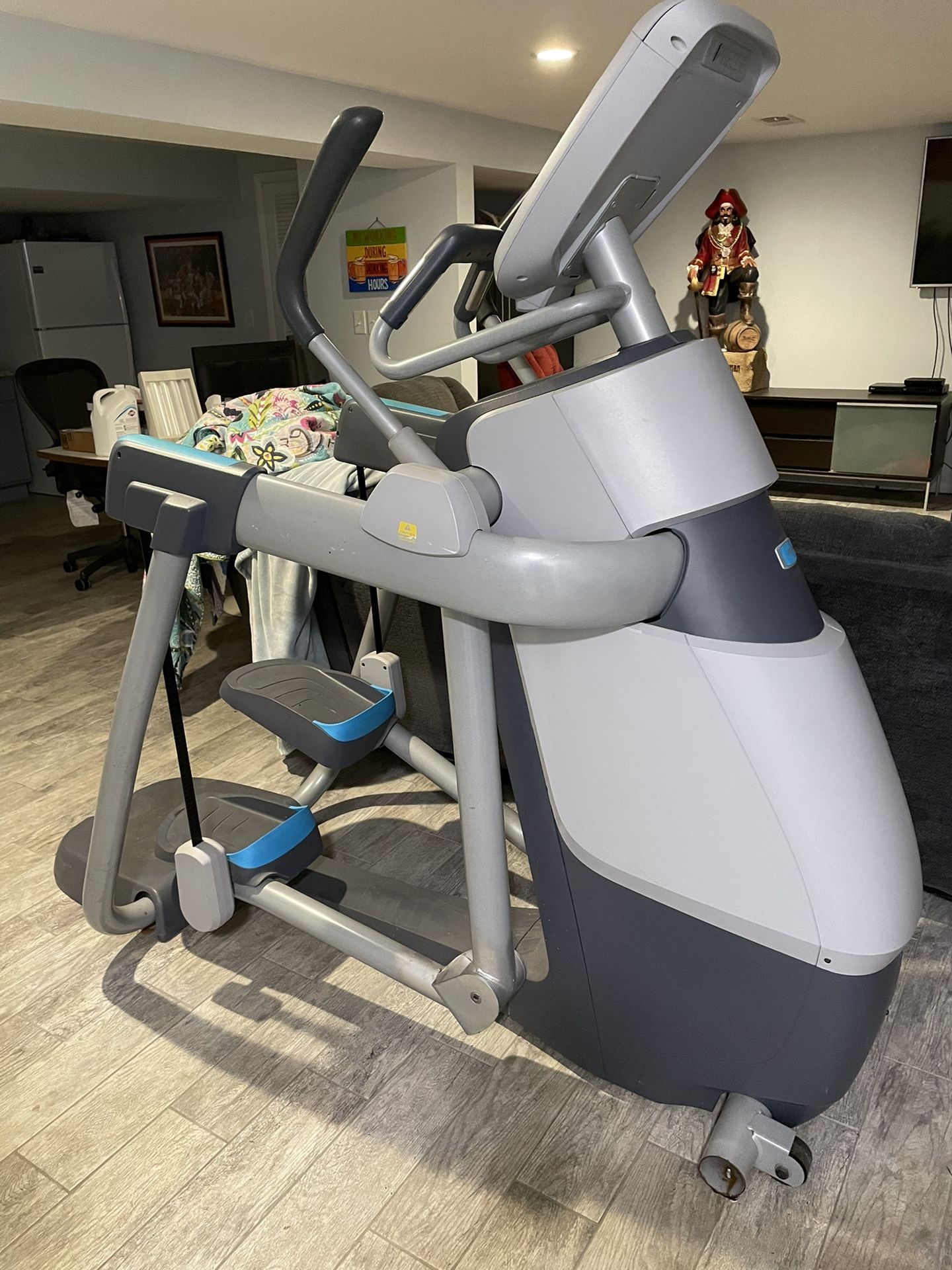 Precor AMT Open Stride Elliptical 