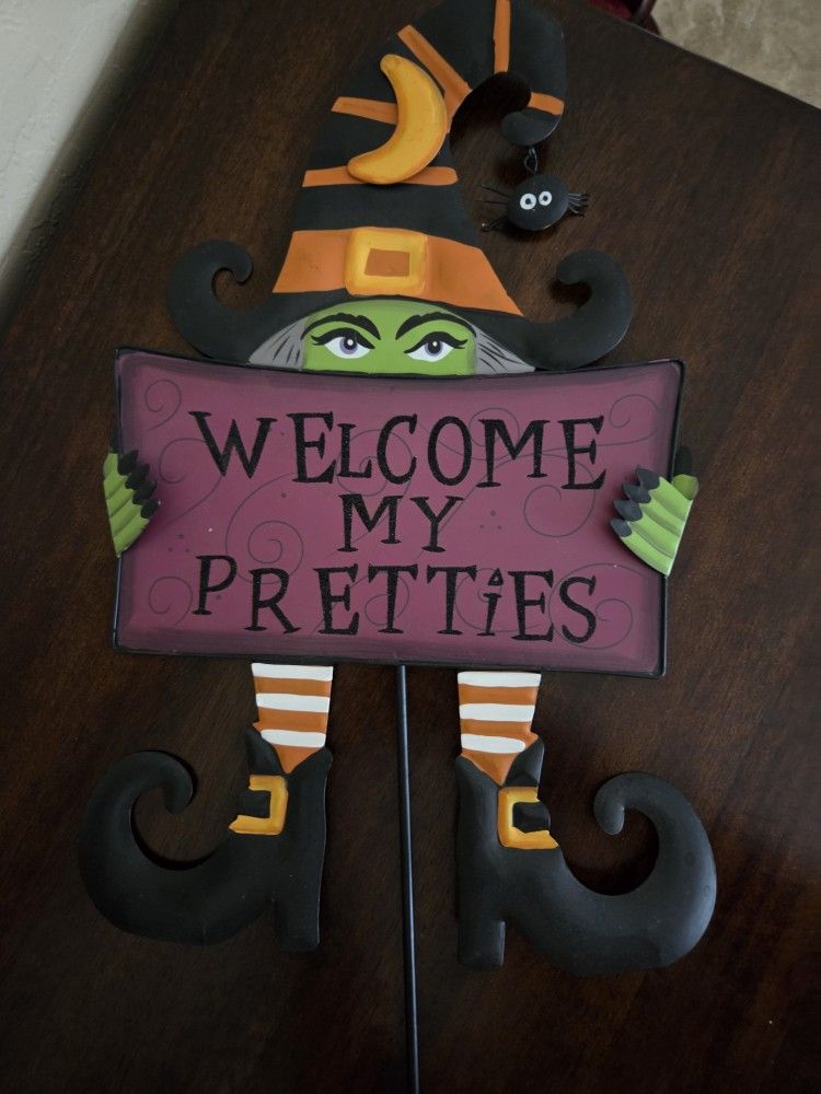Yard Stake For Indoor Also, 36",Halloween Fun, Like New 10.00