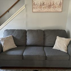 couch with queen size pull out