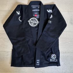 *New Shoyoroll RVCA Jiu Jitsu Gi A1