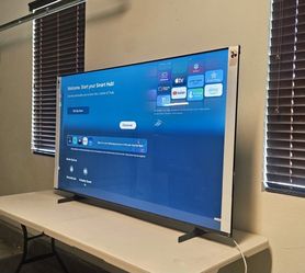 75 Inch Samsung Smart TV 4K UHD U8000F. Brand new  2025 Model.