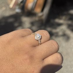 10k Engagement Ring With .5 Ct Diamond Center Stone 