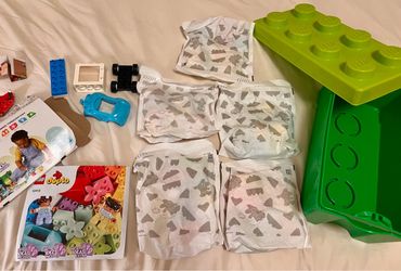 LEGO DUPLO Brick Box 10913 - Brand New - $15