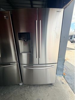 Samsung refrigerator stainless steel 36 "width