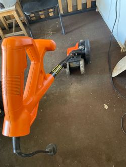Electric Black & Decker Edger/ Weed Eater