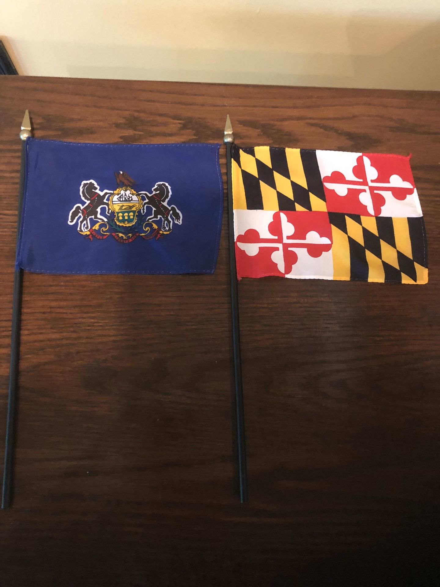 Maryland and Pennsylvania Desk Flags