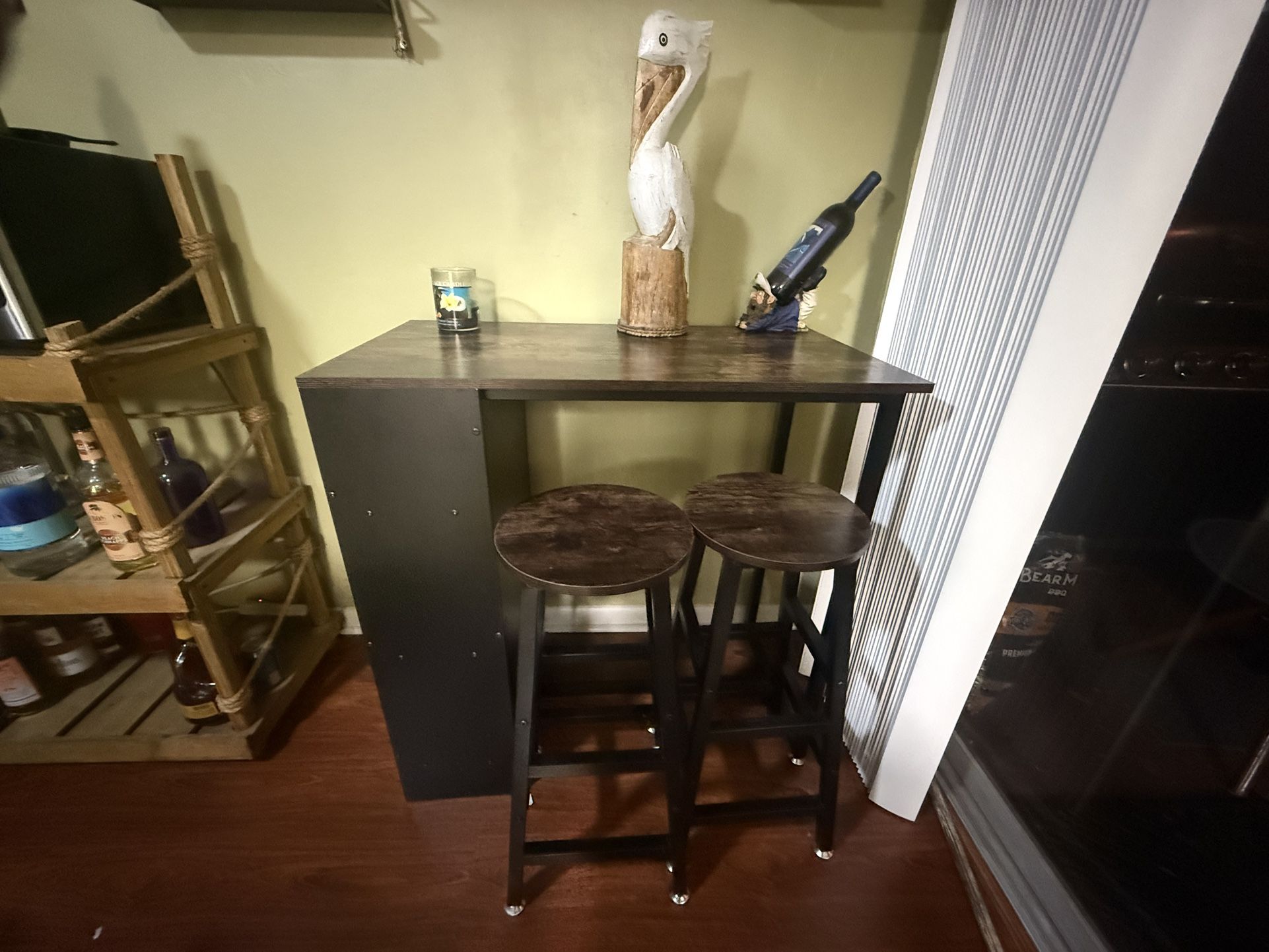 breakfast table