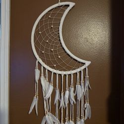 Crescent Moon Dreamcatcher Wall Decor