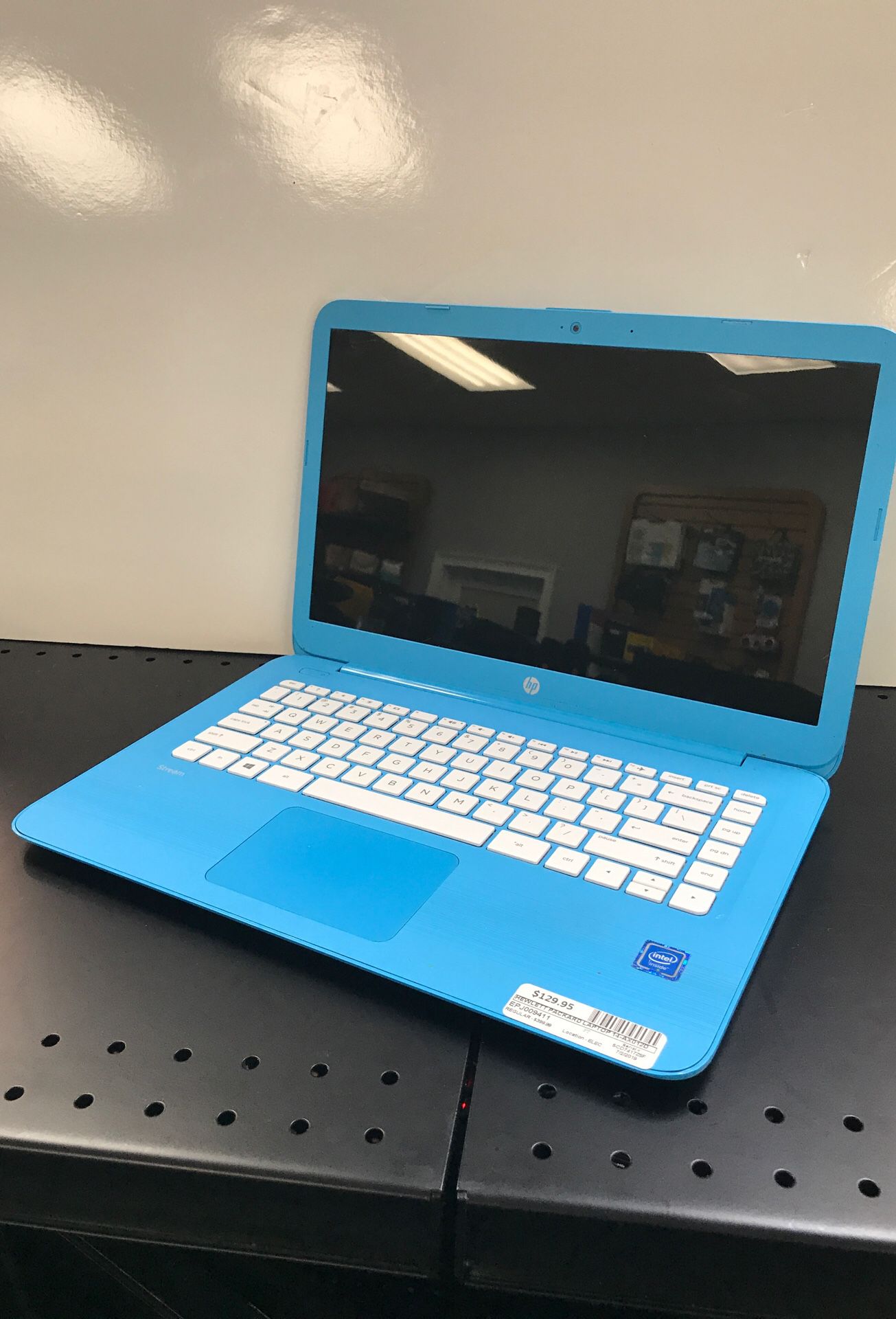 HP Laptop 14-AX012D