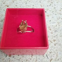 Lady's Citrine  Ring 14k (.585) Yellow Gold