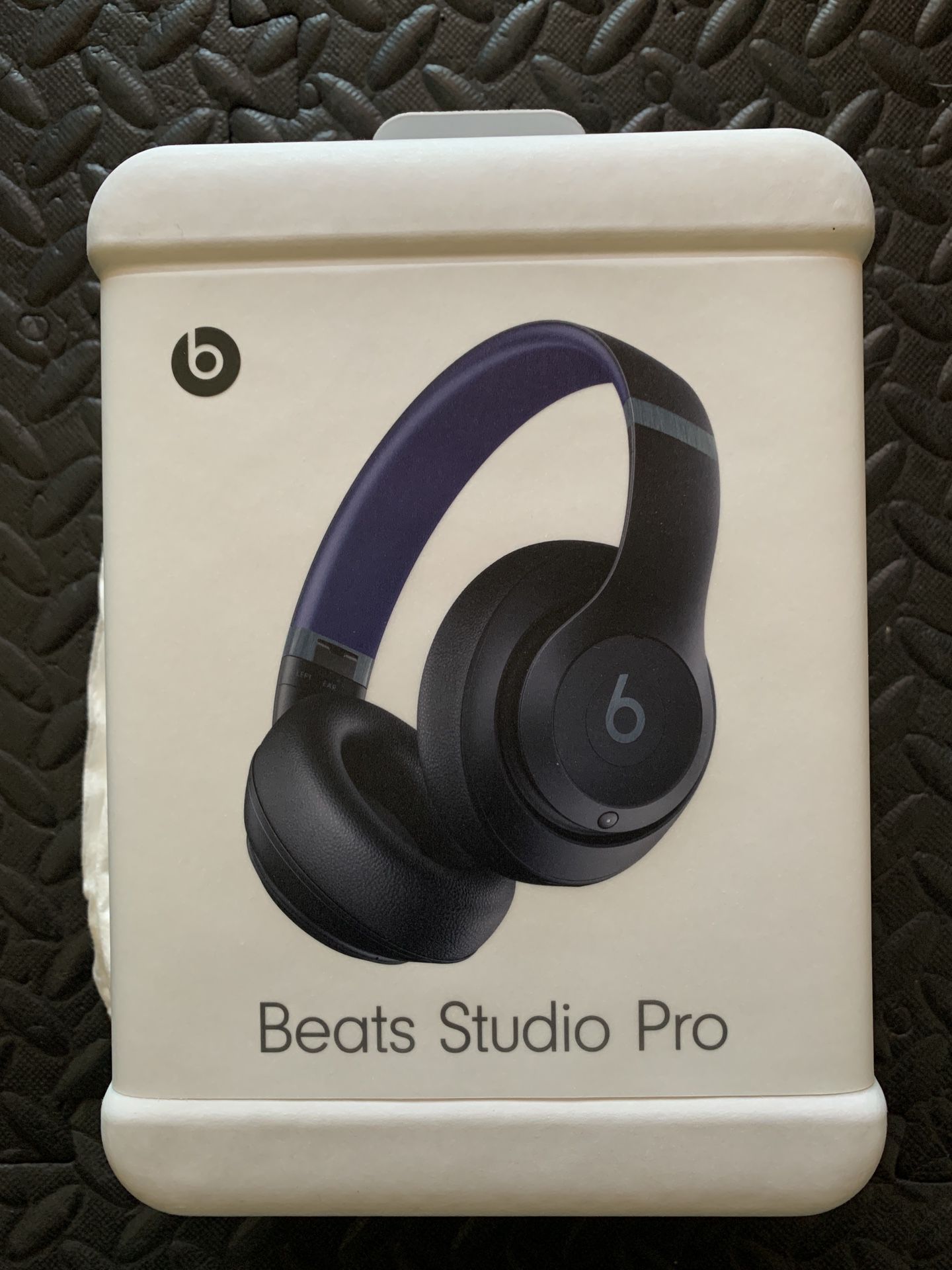 Beats Studio Pro Navy - Wireless Bluetooth Noise Cancelling Headphones