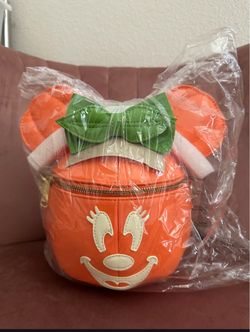 Loungefly Minnie Mouse Pumpkin Crossbody Glow In the Dark