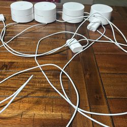 Google Wi Fi Pucks
