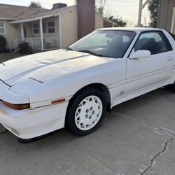 1990 Toyota Supra turbo 2JZ swapped White Edition