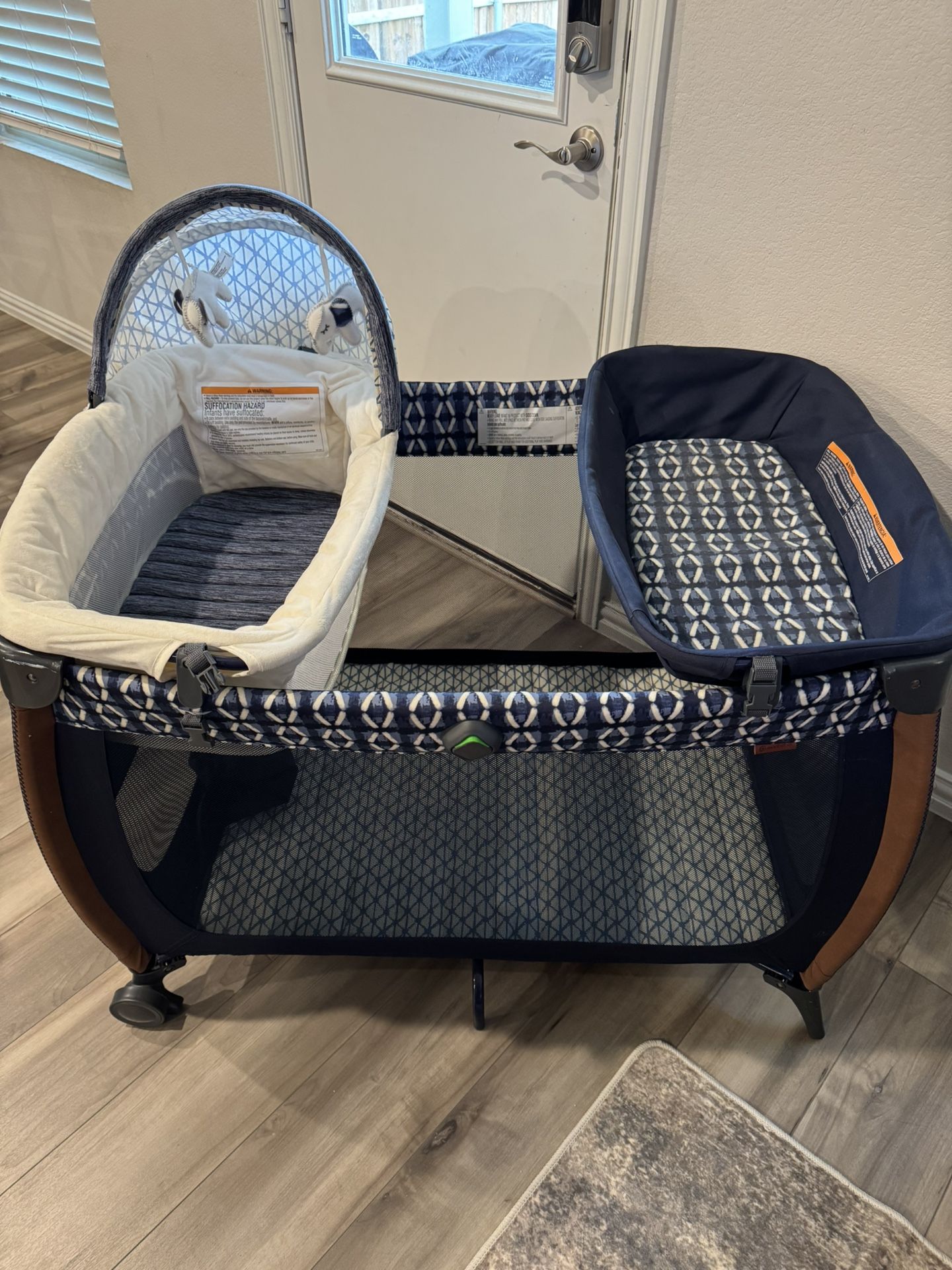 Travel Playpen/Bassinet/Changing Table
