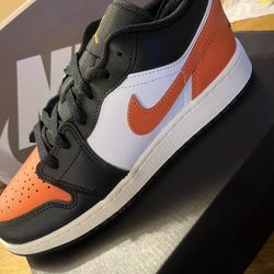 Shattered Backboard Jordan 1 Lows 