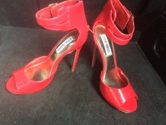 Sexy size 6.5 red heels