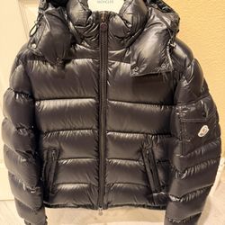 Moncler Maya